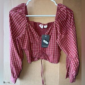 Levi’s red checkered crop blouse NWT